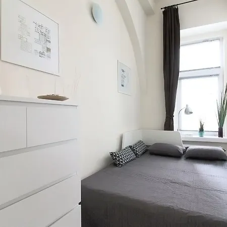 Eotvos Design Apartment Budapest