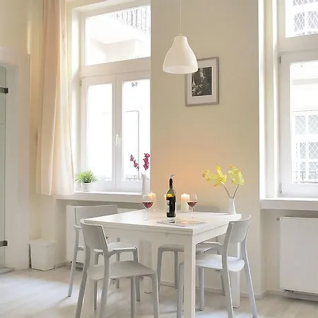 Apartment Eotvos Design Budapest